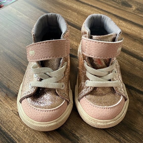 Size 4 (Toddler) Glittery Pink See Kai Run High Top Sneakers - Picture 1 of 6
